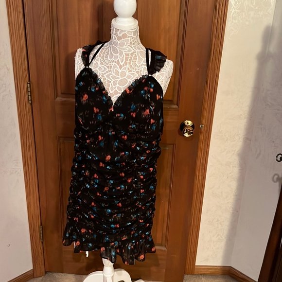 Ruched Mesh Ruffle Chemise - Picture 4 of 6